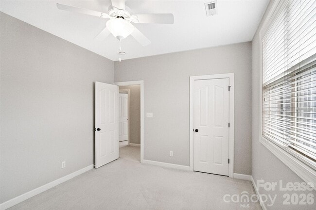 Building Photo - 704 Deercross Ln