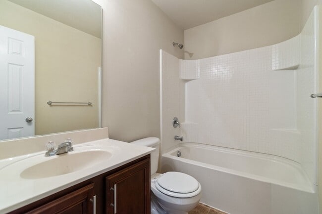 Building Photo - 1030 Ashmore Dr