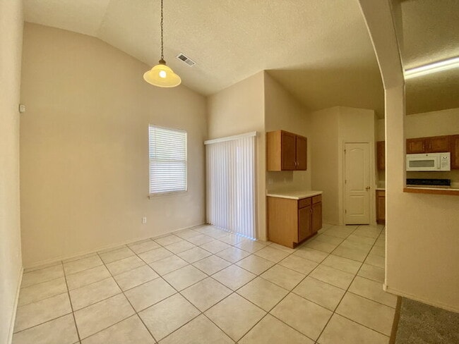 Building Photo - Spacious 3BR w/Office in the Cabezon Subdivion