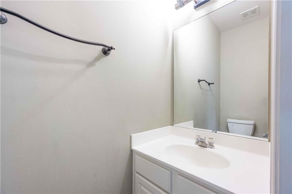 Building Photo - 8405 Friarbridge Dr