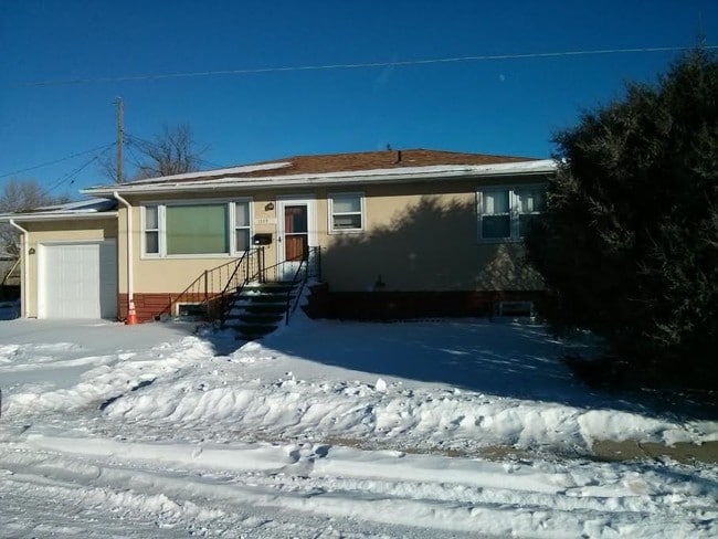 Building Photo - 1359 N 7th St