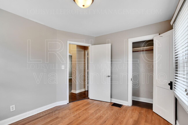 Building Photo - 3029 Hartlage Ct