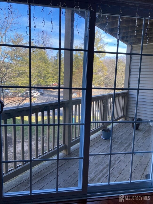 Building Photo - 7492 Elm Ct