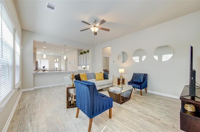 Building Photo - 6019 Bristlegrass Ln