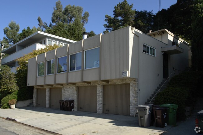 Building Photo - 6506-6508 Lucas Ave