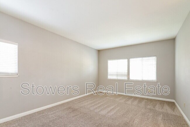 Building Photo - 37 Mountain Valley Pl