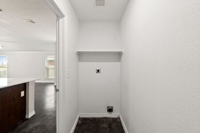 Building Photo - HH917 Ramblewood