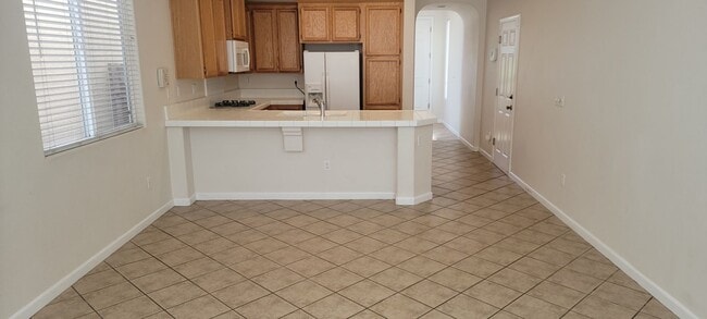 Building Photo - Adorable 3 bedroom 2.5 bath Home
