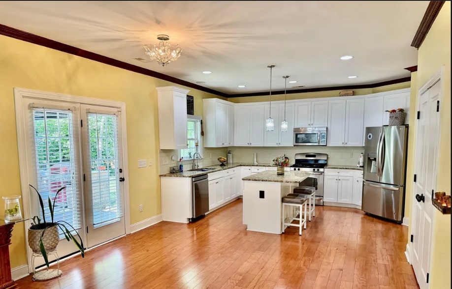 Building Photo - 1518 Squirrel Lake Ct