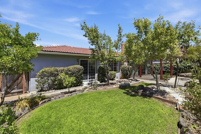 Building Photo - Single-Story Charm Near Parks, Trails and Top-Rated Schools!