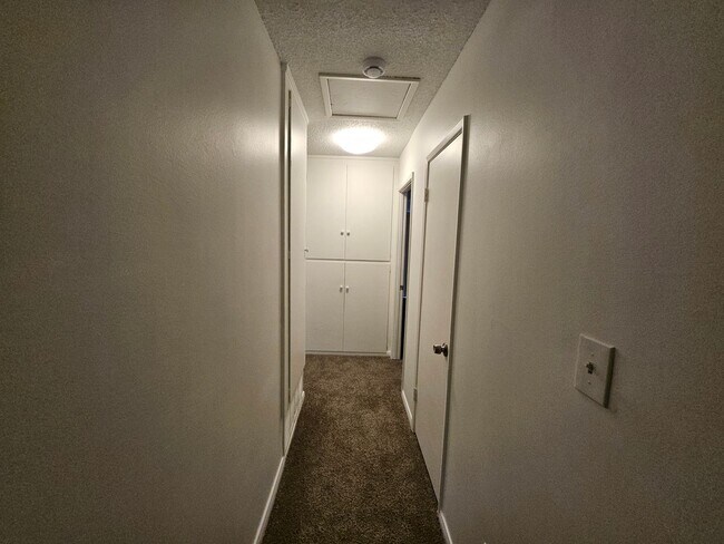 Building Photo - Private Country Retreat with Pool on Nearly Half an Acre