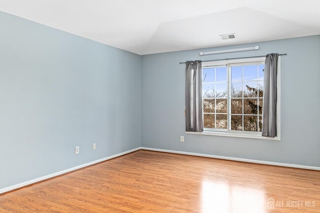 Building Photo - 734 Waterford Dr