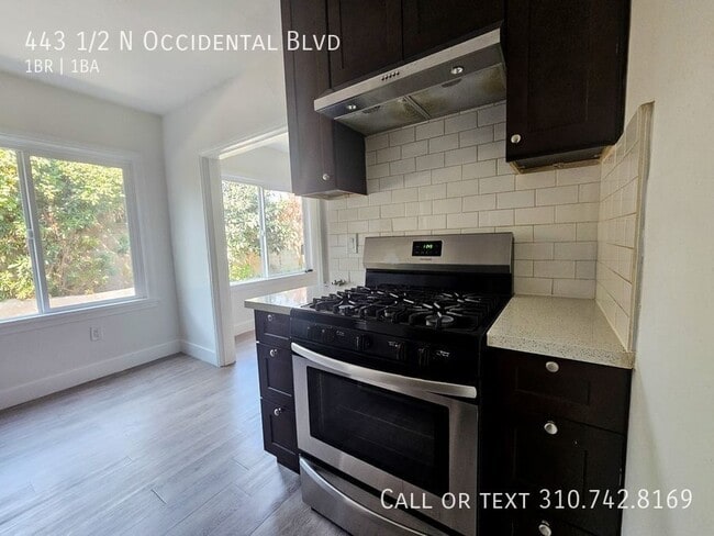 Building Photo - 443 1/2 N Occidental Blvd-
