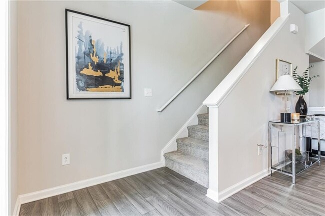 Building Photo - 3123 Meadowstone Ln SW