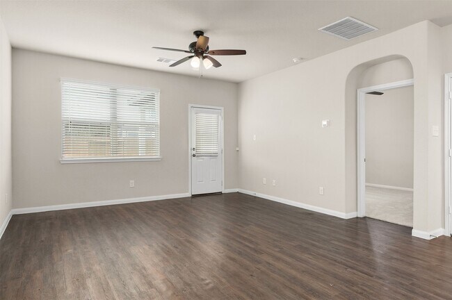 Building Photo - 3591 Cannon Dr