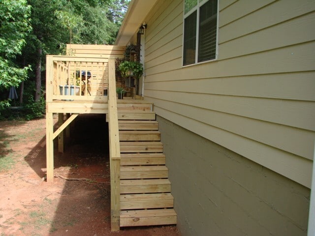 Building Photo - 1140 Northlake Dr