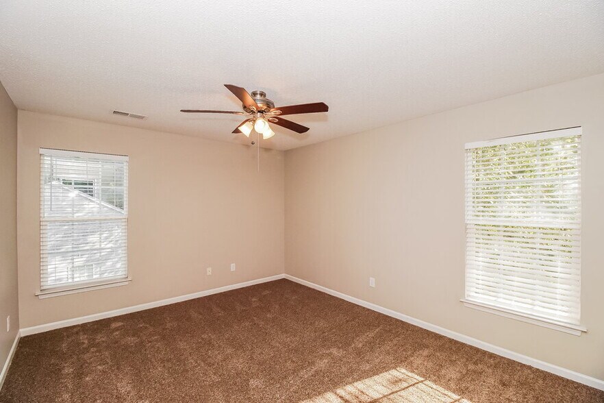 Building Photo - 5271 Moonlight Trail SW