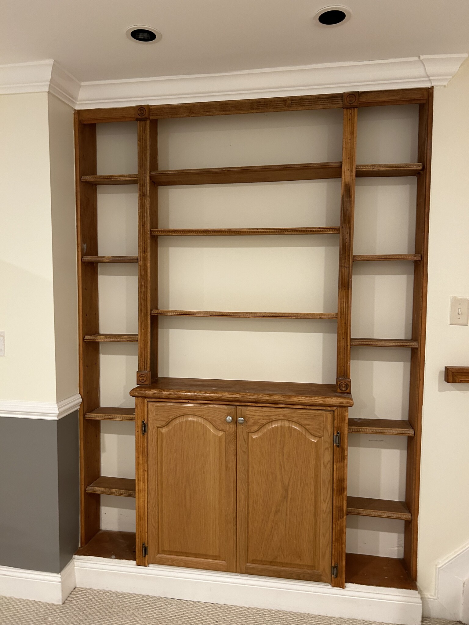 Built in shelves/Book case - 9809 Hammer Ln