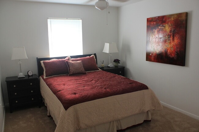 Building Photo - 3608MN