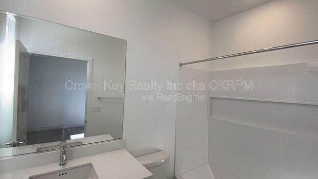 Building Photo - 2703 Joshua St