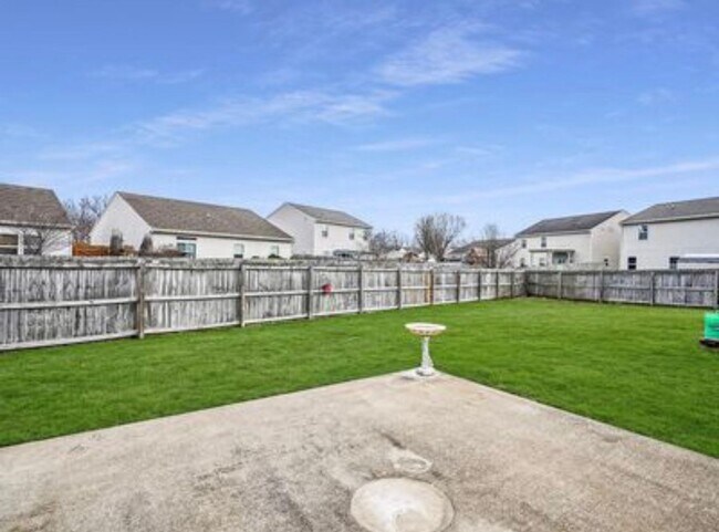 Building Photo - Spacious 3-Bedroom Lafayette Home with Office, Fenced Yard & 3-Car Garage