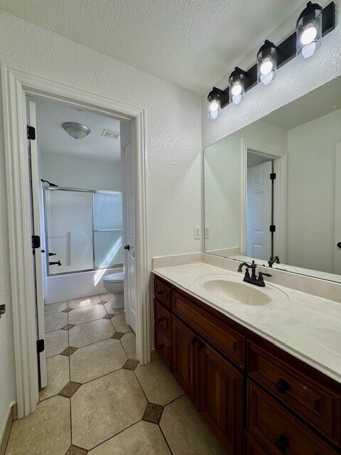 Building Photo - 601 Auburn St