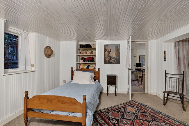Building Photo - Quintessential Boulder Cottage in Mapleton...