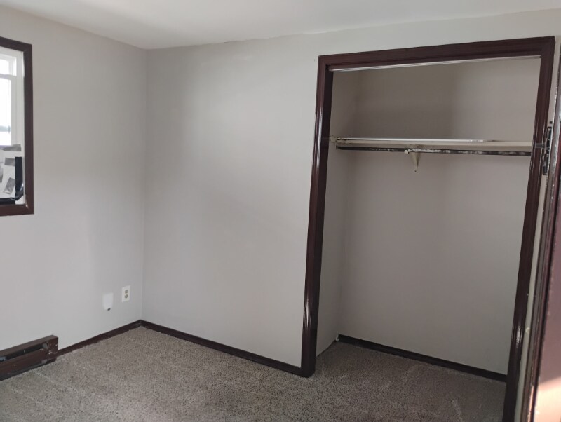 Building Photo - 1601 Prentice St