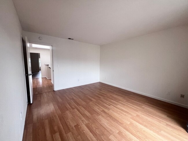 Building Photo - Two Story 3 Bed/Bath Single Family Home In Milpitas, Ca. For Rent!!! $500 OFF FIRST MONTHS RENT!
