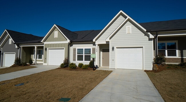 Building Photo - Cottages at Villa Rica