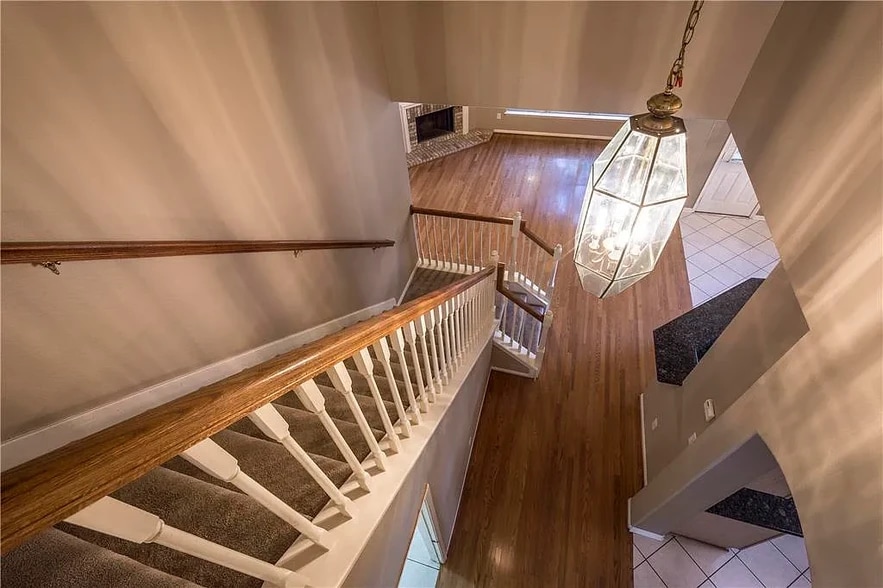 Building Photo - 2902 Sunbird Dr