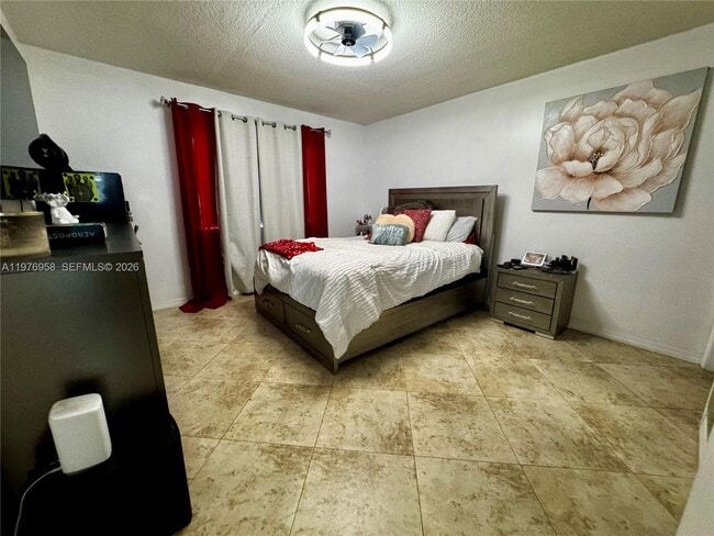 Building Photo - 6746 SW 115th Ct