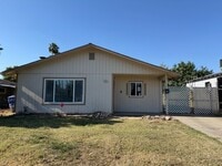 Building Photo - Fully Updated 3/2 on Olive