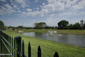 Building Photo - 107 Emerald Star Ln