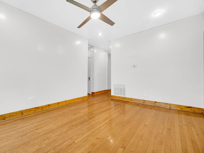 Building Photo - 7757 S Throop St