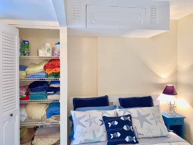 Building Photo - 145 S Ocean Ave