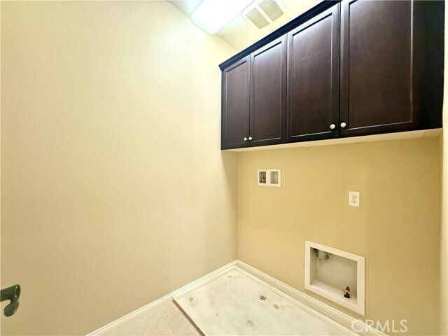 Building Photo - 467 Raya Ln