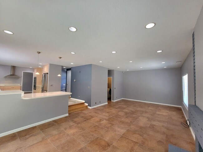 Building Photo - Spacious Beauty with Remodeled Kitchen and...