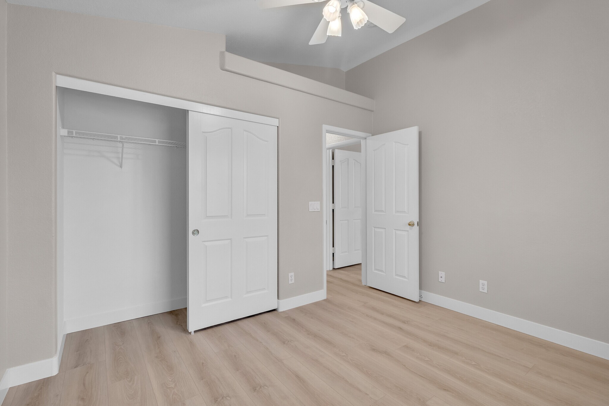 Building Photo - 1568 Lamplight Village Ln