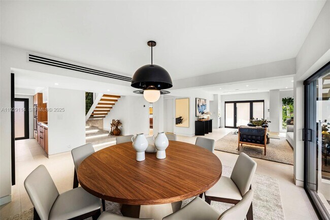 Building Photo - 1815 Fairhaven Pl