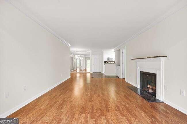 Building Photo - 23203 Plantation Dr NE