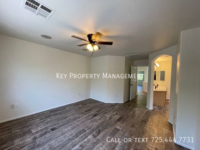 Building Photo - Summerlin Gated 3 Bedroom Home with Pool