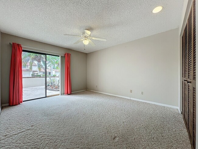 Building Photo - 330 Markley Ct