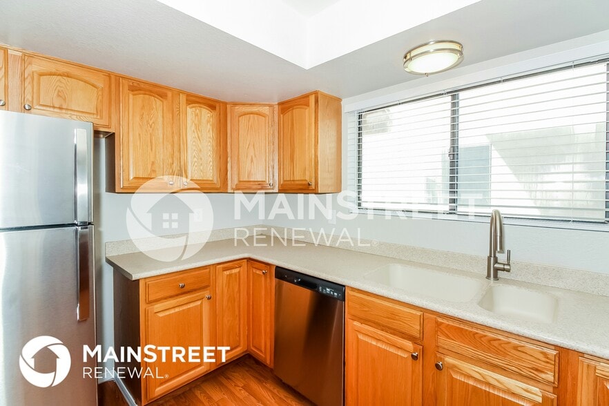 Building Photo - 9272 N Eagle Dancer Dr