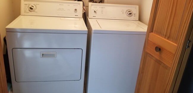 Building Photo - 2643 IL-178