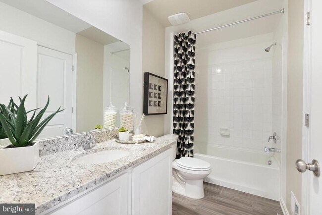 Building Photo - 1995 Fauna Dr