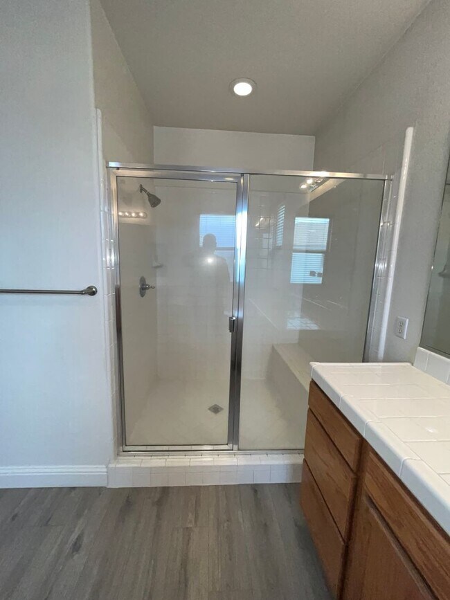 Building Photo - Exceptional 4BR/3BA/3 Car Tandem Garage in Elk Grove | 3140 SF | Tenant Pays $195 monthly for WS&G