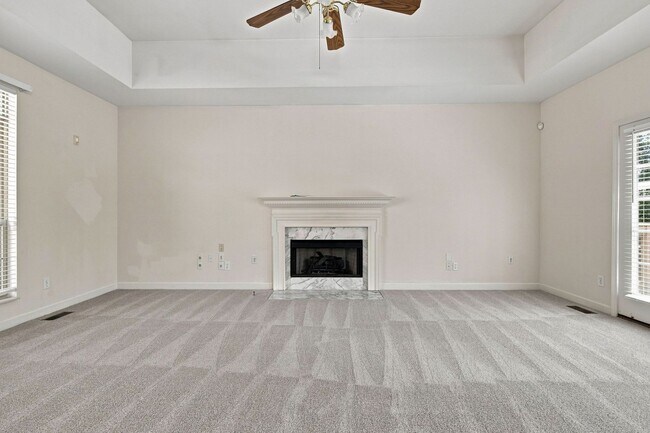 Building Photo - 605 Brelan Ct