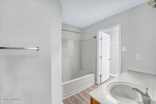 Building Photo - 924 Ashley Michelle Ct