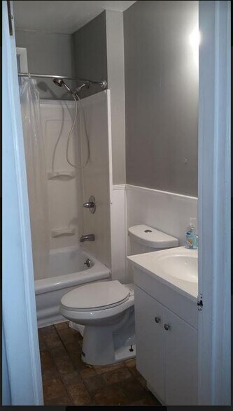 Bathroom - 8428 9th Ave S
